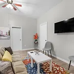 Lovely 2Br In Univ City