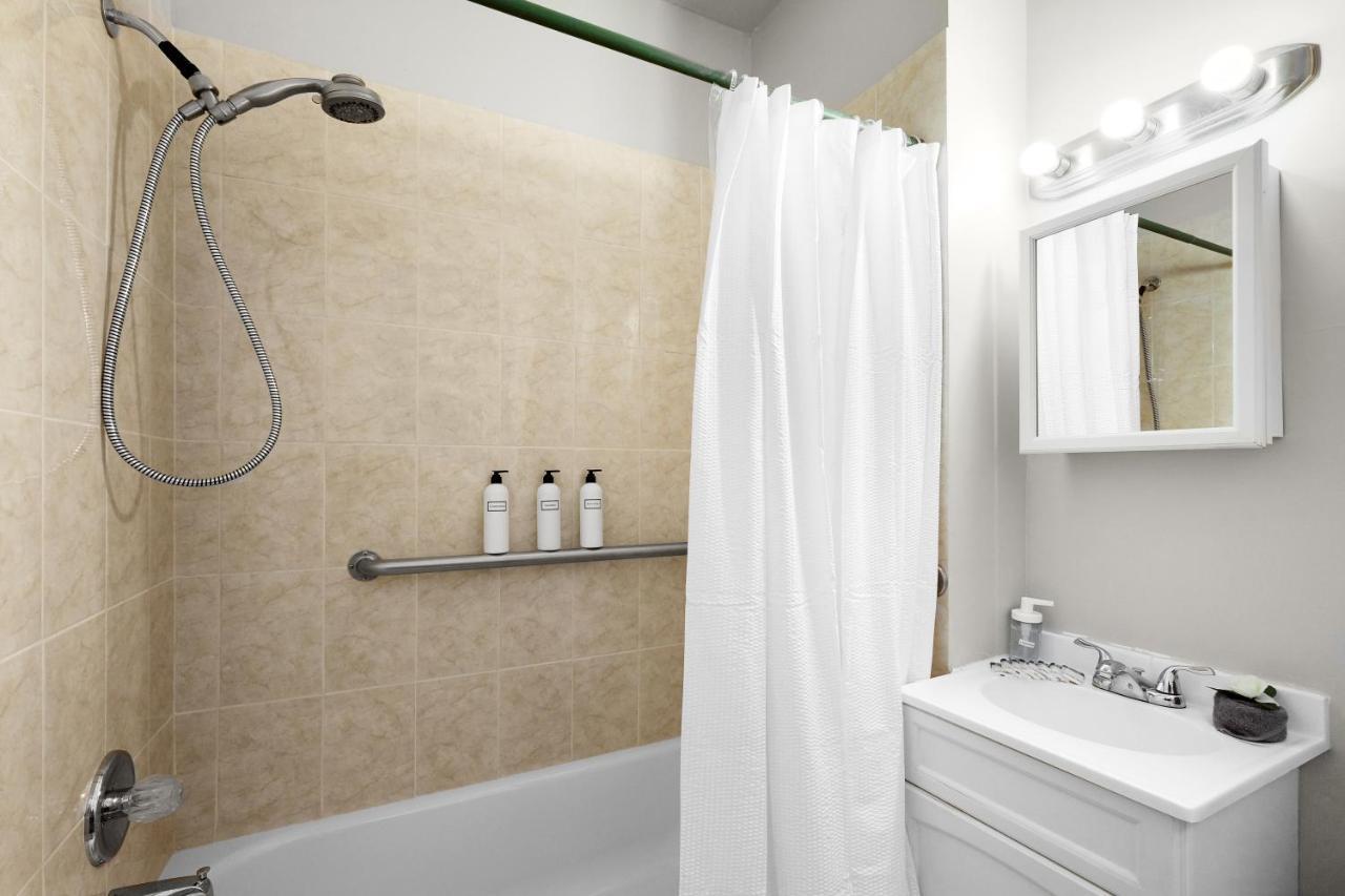 Lovely 2br In Univ *